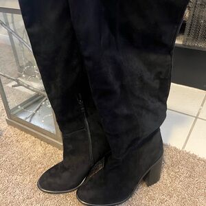 Women's Black Knee-High Boots